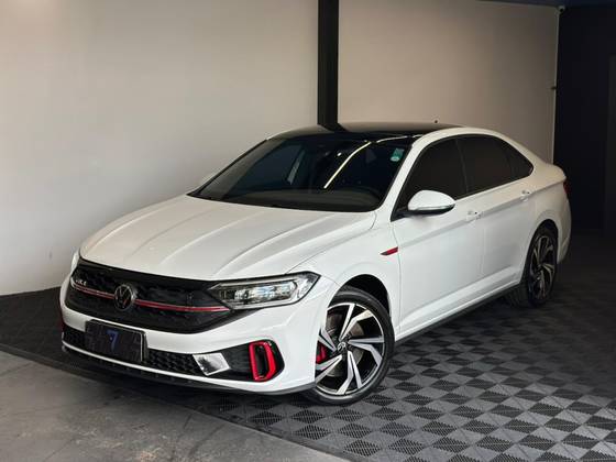 VOLKSWAGEN JETTA 2.0 350 TSI GASOLINA GLI DSG